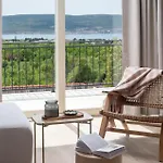 Semesterbostad Stunning In
